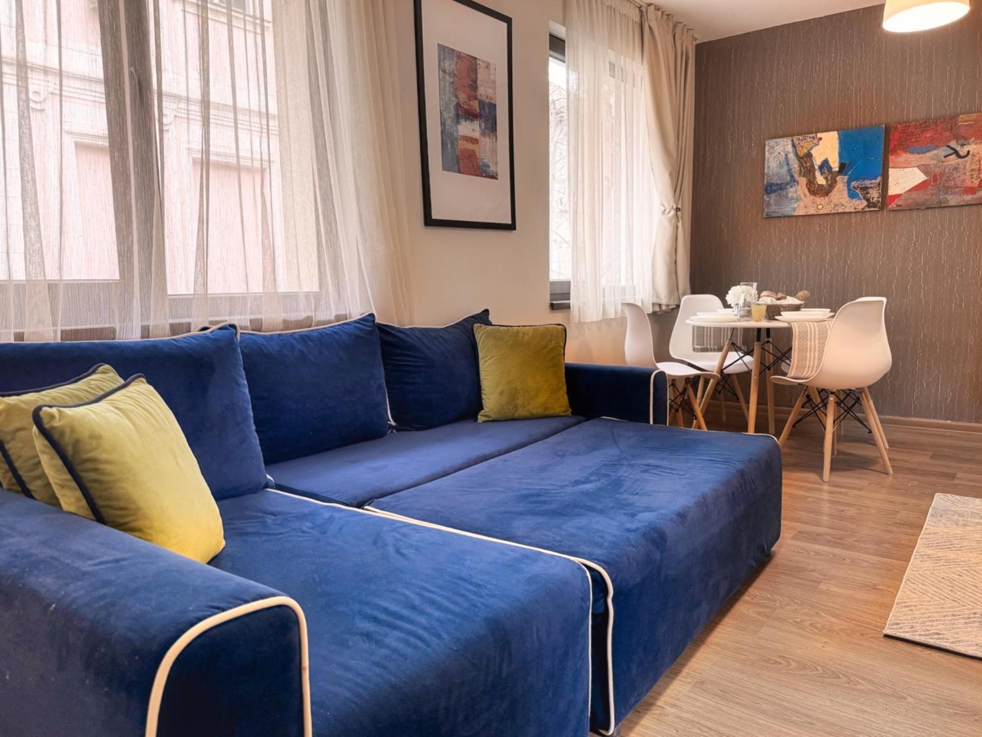 Top Centre Plovdiv Apt. With Parking For 4 Guests מראה חיצוני תמונה