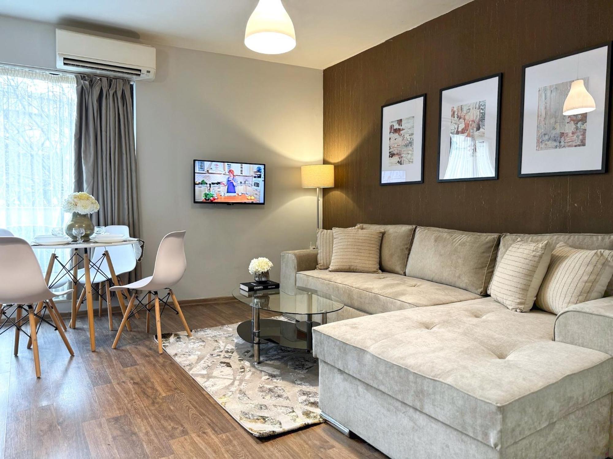 Top Centre Plovdiv Apt. With Parking For 4 Guests מראה חיצוני תמונה