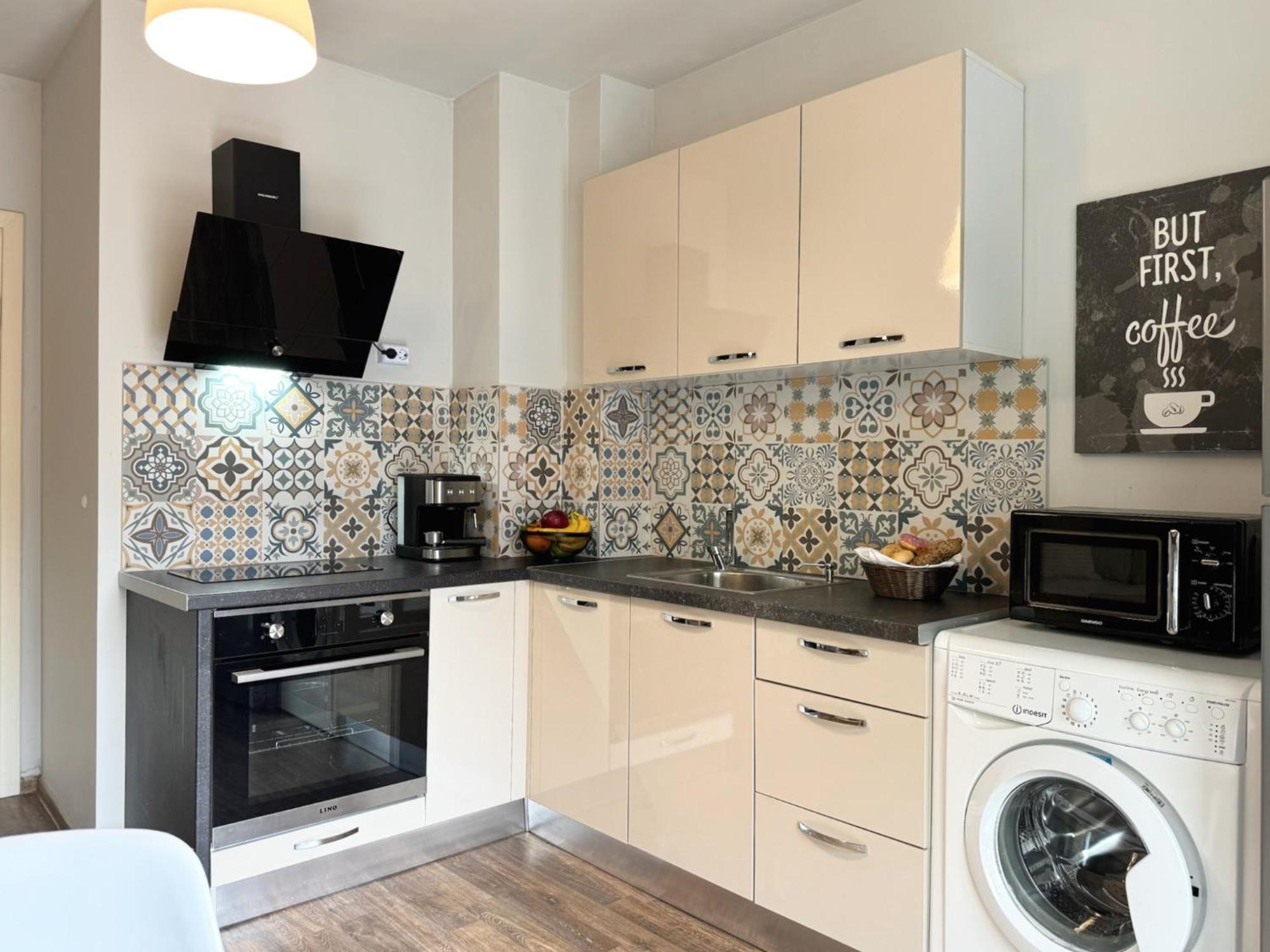 Top Centre Plovdiv Apt. With Parking For 4 Guests מראה חיצוני תמונה