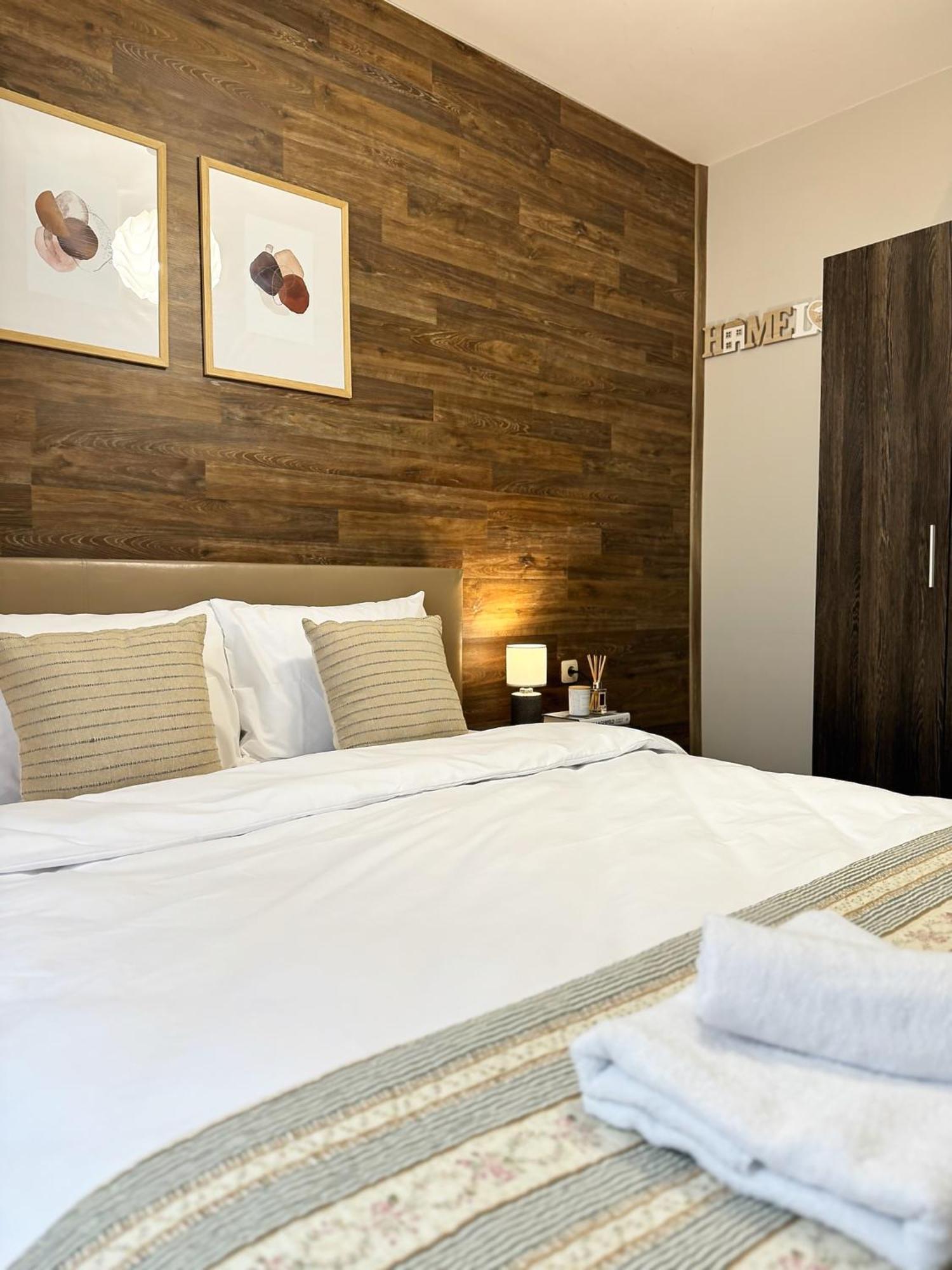 Top Centre Plovdiv Apt. With Parking For 4 Guests מראה חיצוני תמונה